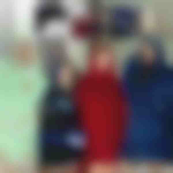 Pulóver és takaró egyben | HOODZIE